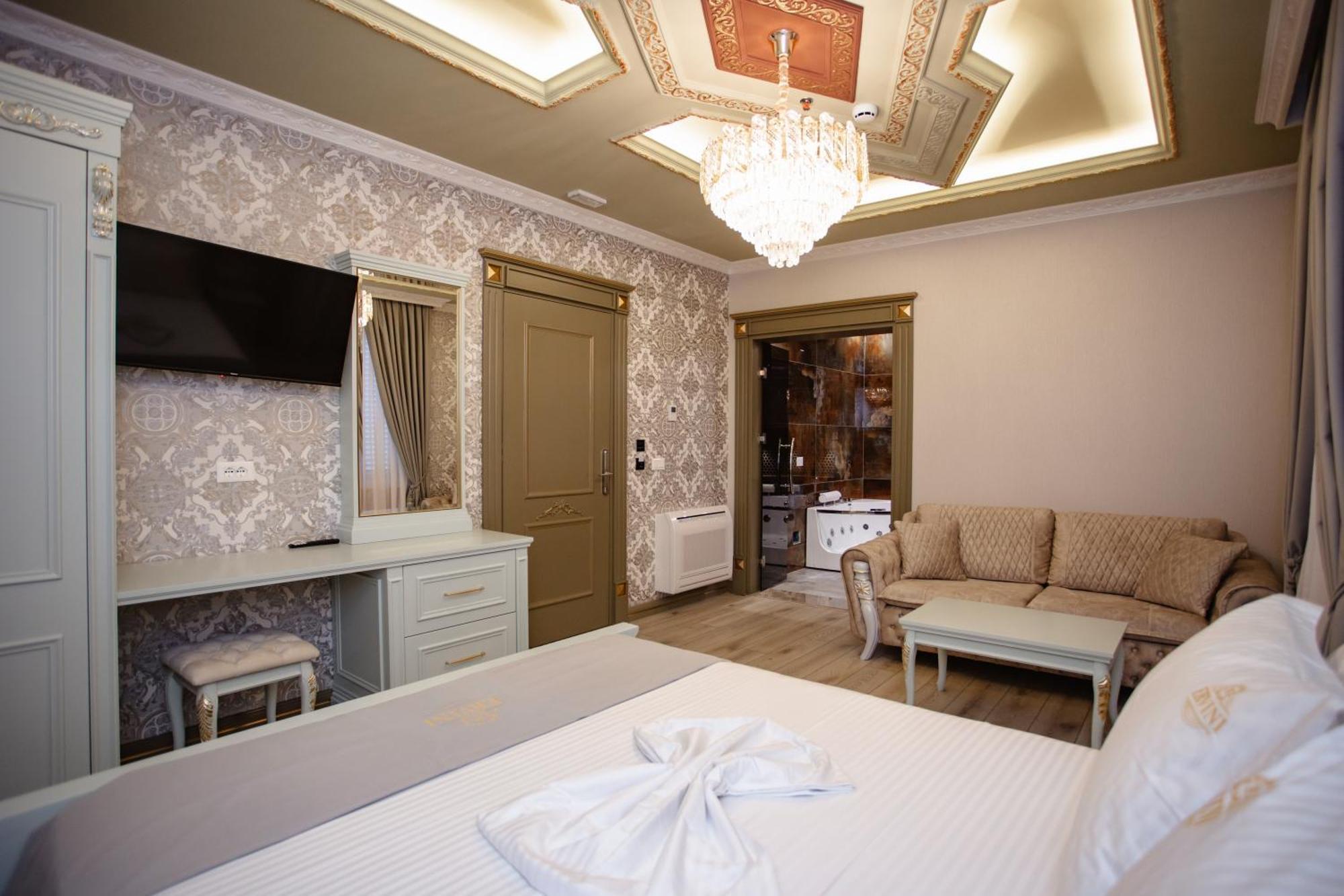 Ervini Boutique Hotel Shkodër Exterior foto